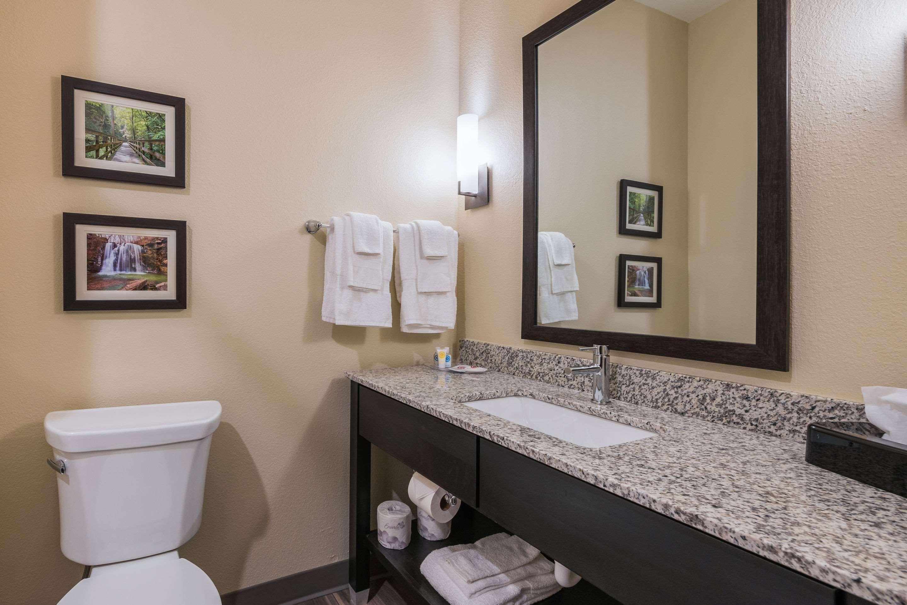 Comfort Suites Marysville Columbus - Northwest Екстер'єр фото