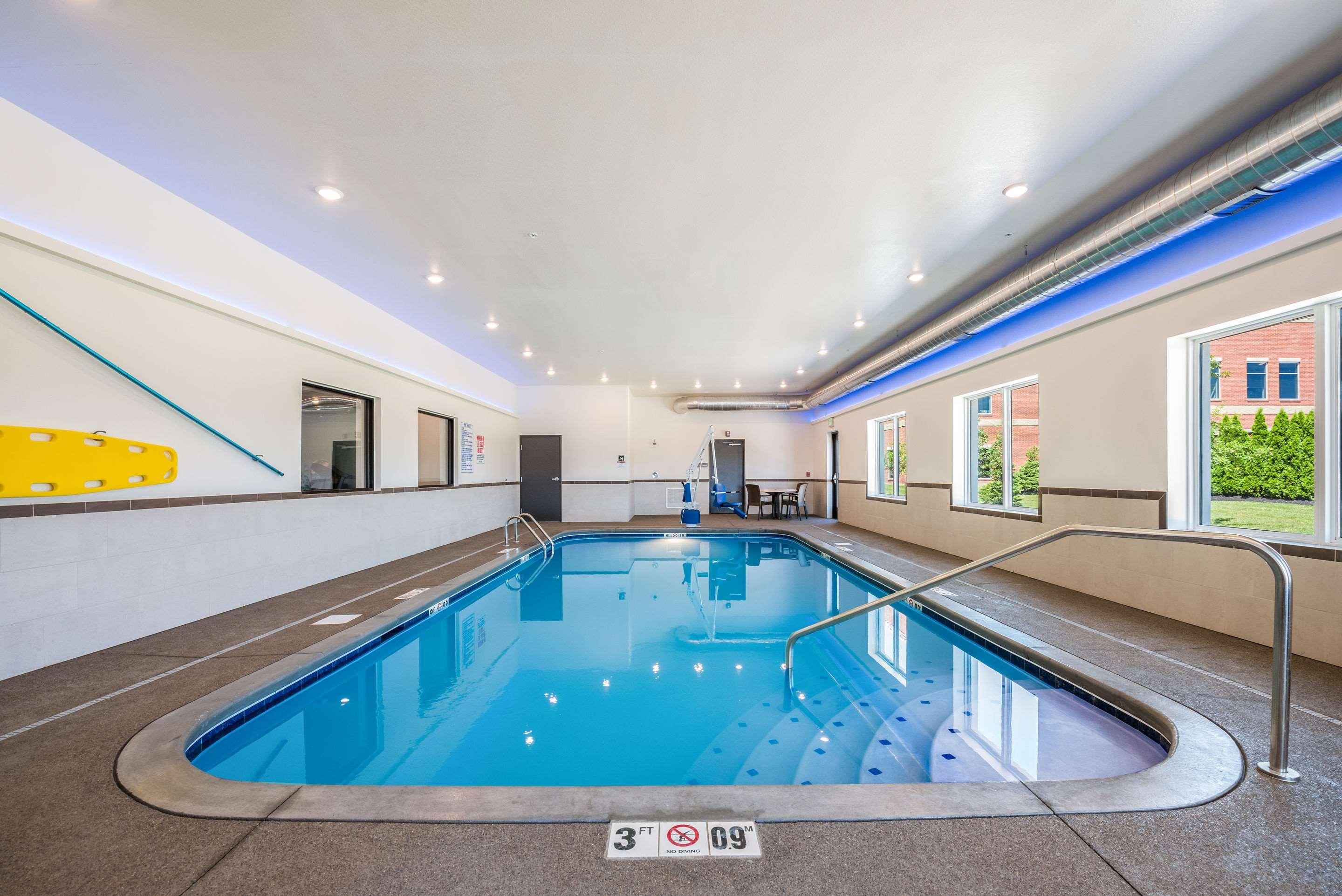 Comfort Suites Marysville Columbus - Northwest Екстер'єр фото